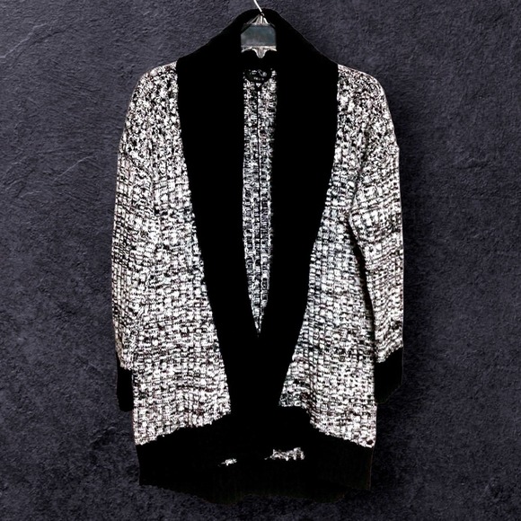 GUESS Black White Textured Open Front Cardigan Sweater Women Size Medium - Picture 6 of 7